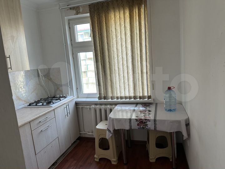 2-к. квартира, 55 м², 3/5 эт.