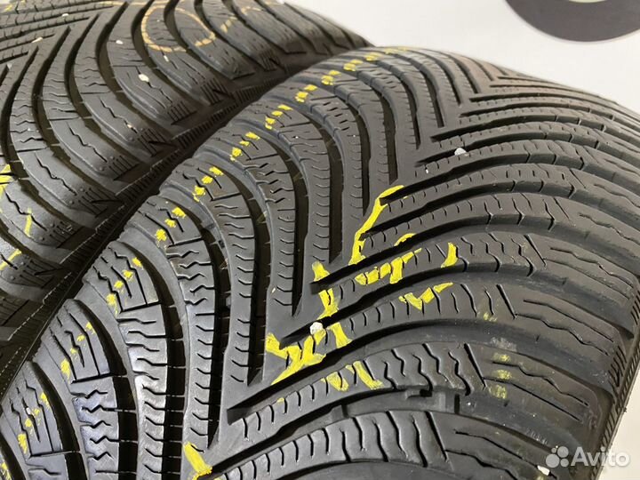 Michelin Alpin 5 205/45 R17