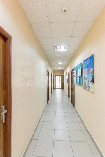 Офис, 2700 м²