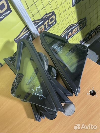 Стекло honda civic 4d