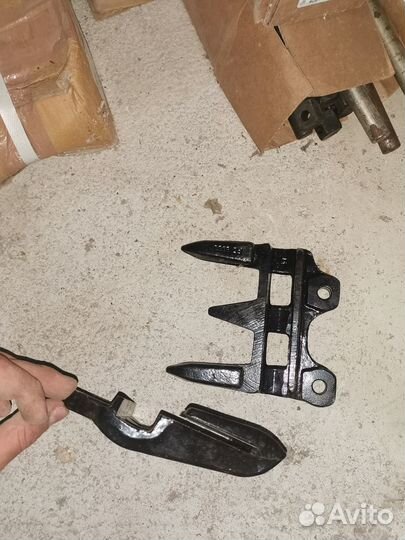 Палец тройной противорежущий H229537