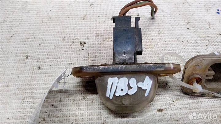 Фонарь подсветки номера volkswagen Passat B3