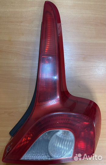Фонарь задний правый Volvo c30