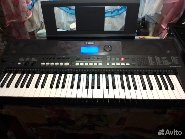 Синтезатор Yamaha psr e433