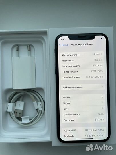 iPhone Xs, 64 ГБ