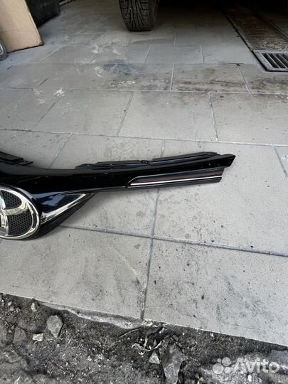 Решетка радиатора Toyota RAV4 4 CA40 2015-2019