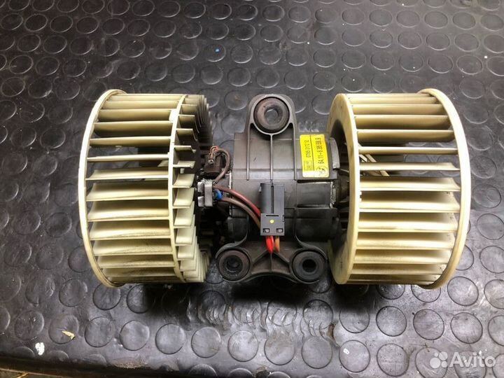 Моторчик печки Land Rover Range Rover 3