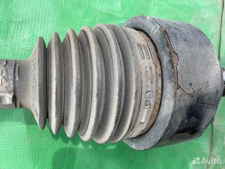 Привод, полуось задний левый Mercedes Benz Gl550