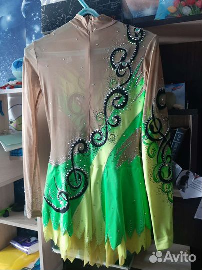 Костюм для фигурного катания