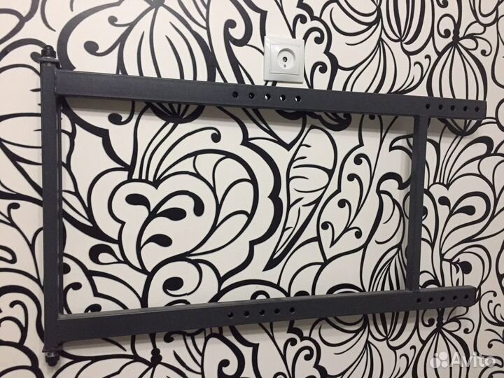 Кронштейн для телевизора поворотный