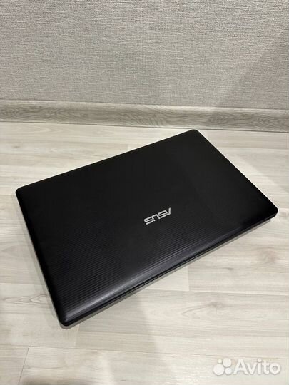 Большой Мощный Ноутбук экран 18.4