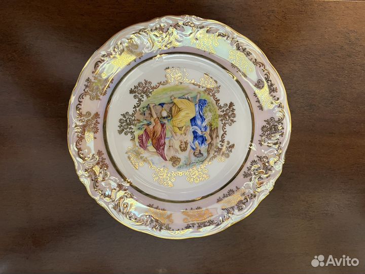 Тарелка сервировочная