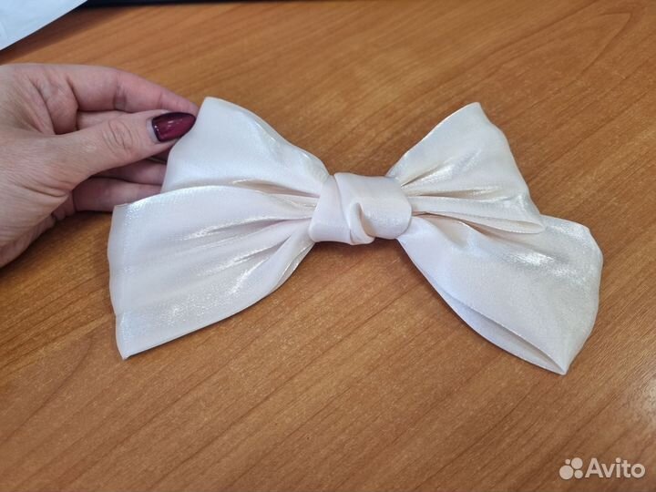 Бант на заколке