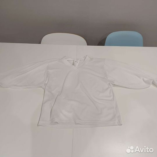 Свитер хоккейный новый для мальчика 5 лет декатлон