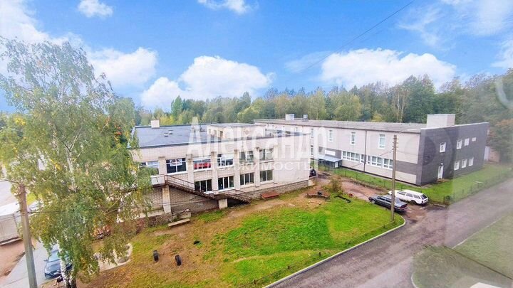 Комната 13 м² в > 9-к., 4/5 эт.