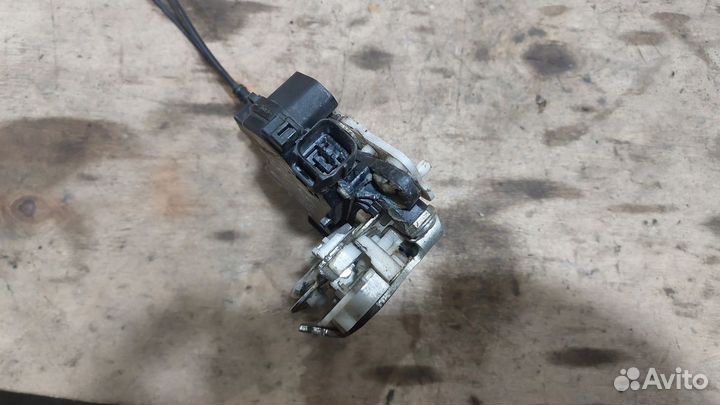 Замок двери задней правой Lancer 10 Седан