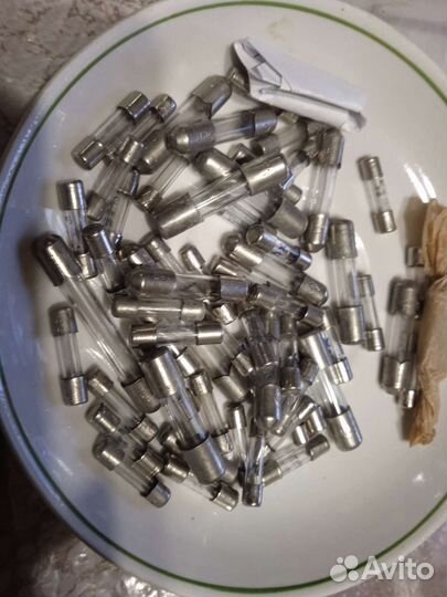 Предохранители и лампочки