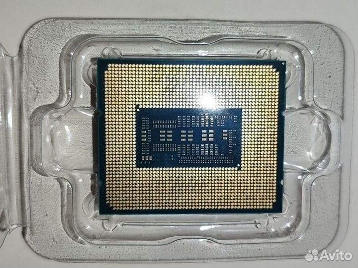 Процессор Intel Core i7-13700 srmba