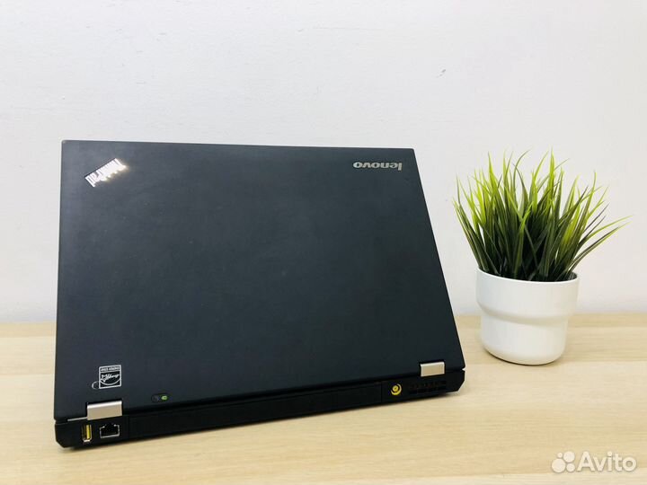 Ноутбук Lenovo thinkpad