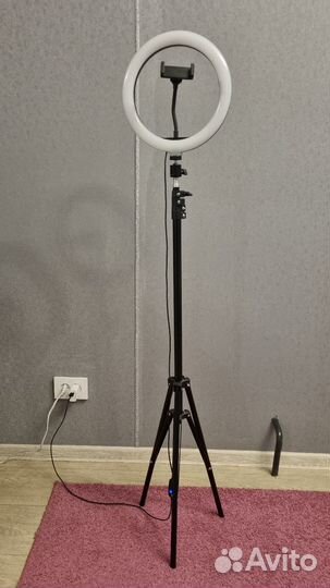 Кольцевая лампа цветная со штативом