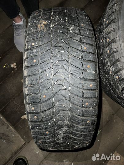 Michelin Latitude X-Ice North 215/55 R16