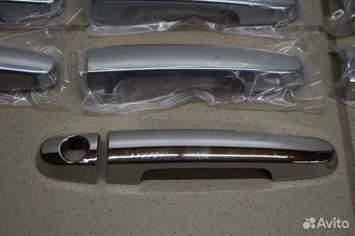 Toyota Rav-4 (2006-2008 г.) накладки