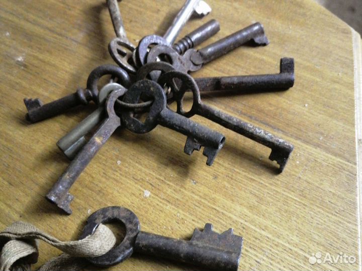 Старинные ключики