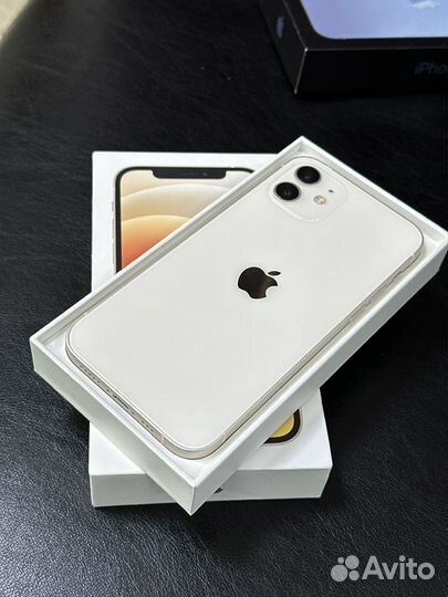 iPhone 12, 64 ГБ