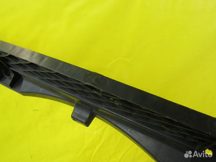 Кронштейн бампера Volkswagen Touareg 10-14г 72034