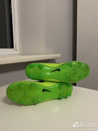 Футбольные бутсы nike mercurial