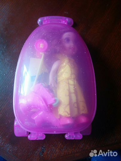 Чемоданчик с куклой