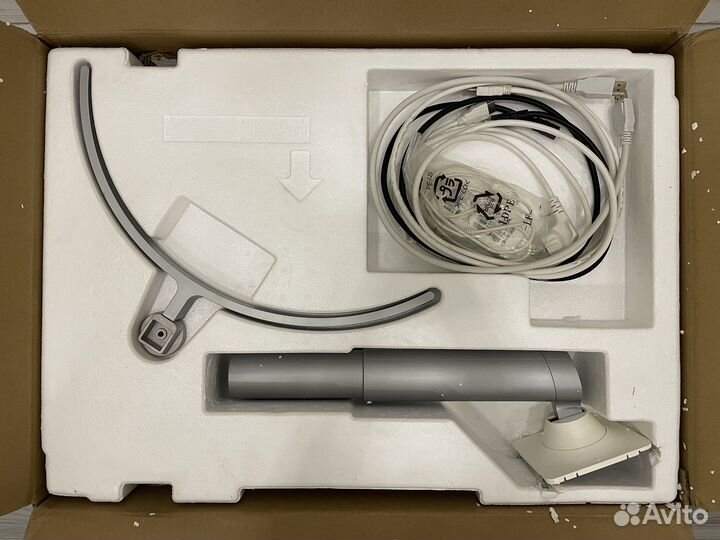 Монитор LG UHD 4K 24UK650 27’’