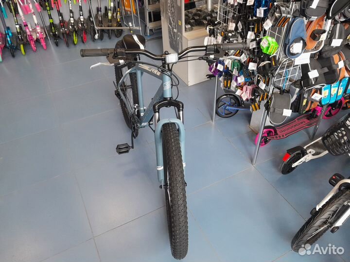 Велосипед Stark'22 Tank 27.1 D+ рост18 27,5 серый