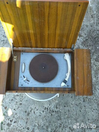 Радиола рекорд 65