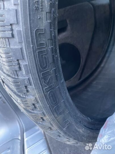 Nokian Tyres Hakkapeliitta 5 SUV 295/30 R22 103T