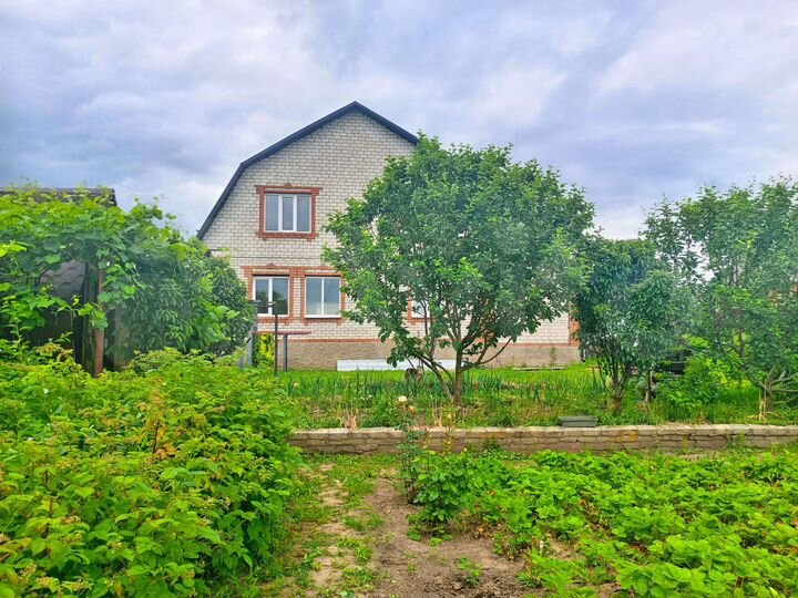 Дом 200 м² на участке 10 сот.