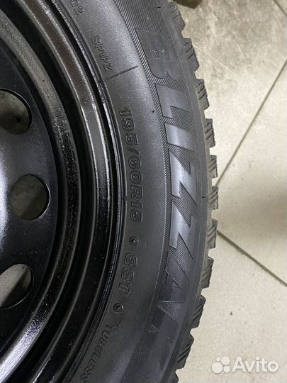 Bridgestone Blizzak Spike-01 195/60 R15 88T
