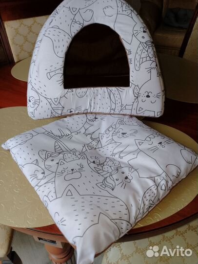 Лежанка для собак и кошек 