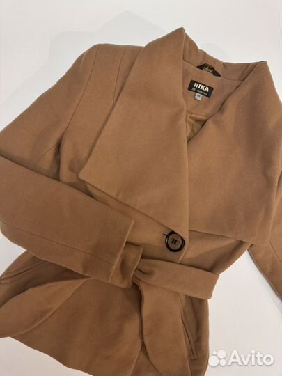 Пальто женское укороченное новое