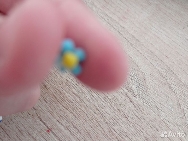 Цветок из бисера (леска 50)