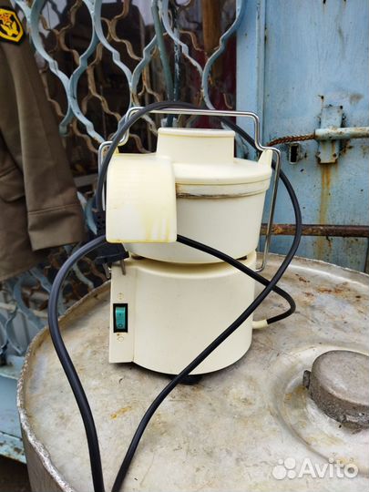 Электро соковыжималка Росинка, СССР