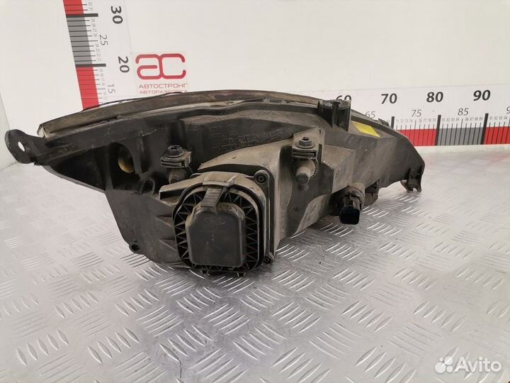 Фара передняя для Ford Focus 1 1152091