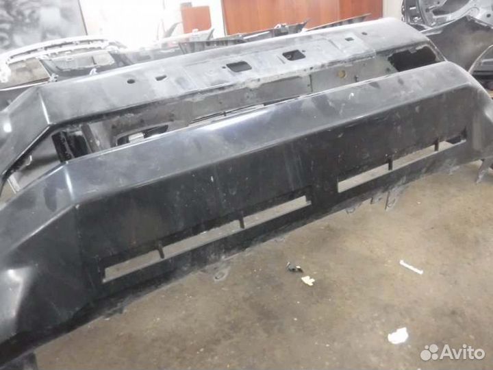 Бампер передний Toyota Land Cruiser Prado 150