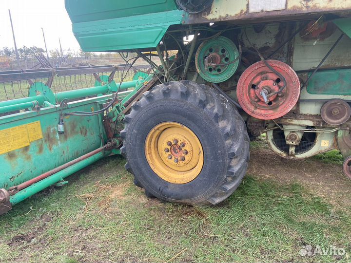 Комбайн Нива-Сельхозтехника СКА-5, 1997