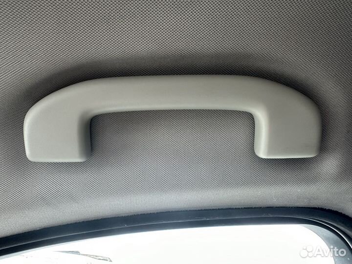 Infiniti QX70 Ручки потолка