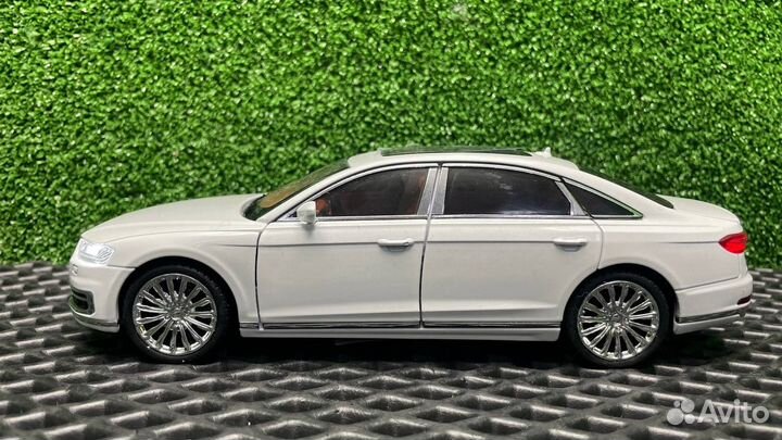 Модель автомобиля Audi А8 металлическая