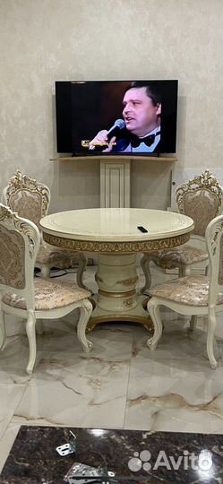 Стол «голд»