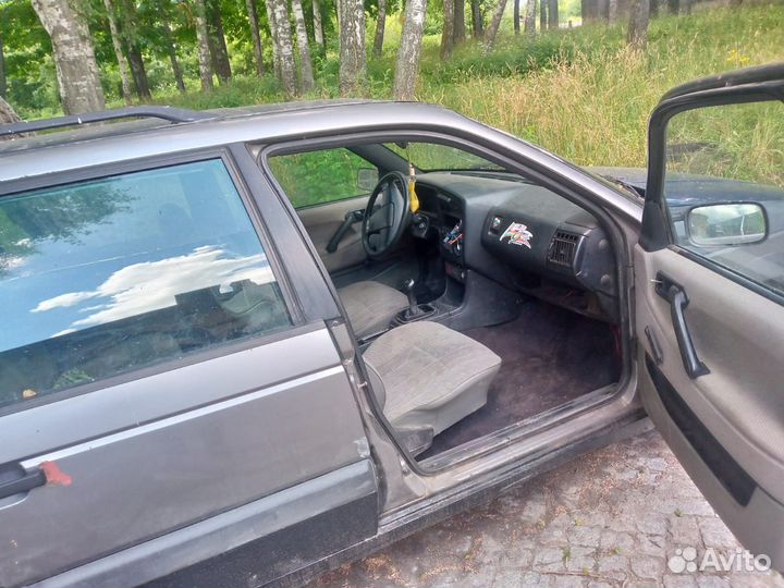 Volkswagen Passat 1.8 МТ, 1989, 100 000 км