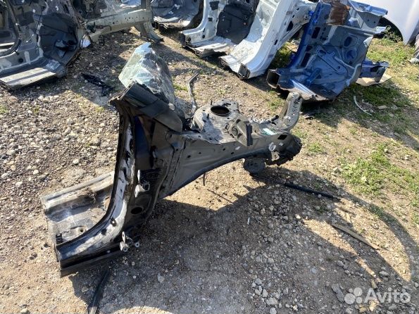 Четверть передняя правая Toyota Rav 4 кузов 50