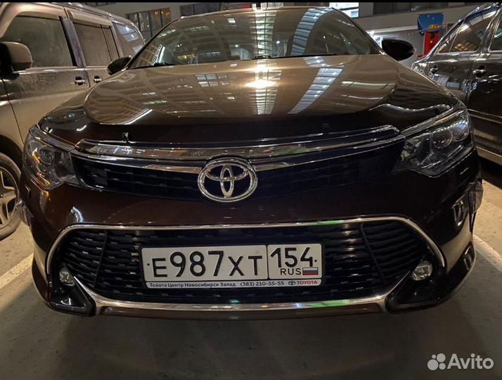 Camry 55 Решетка Exclusive рестайлинг X4QH5
